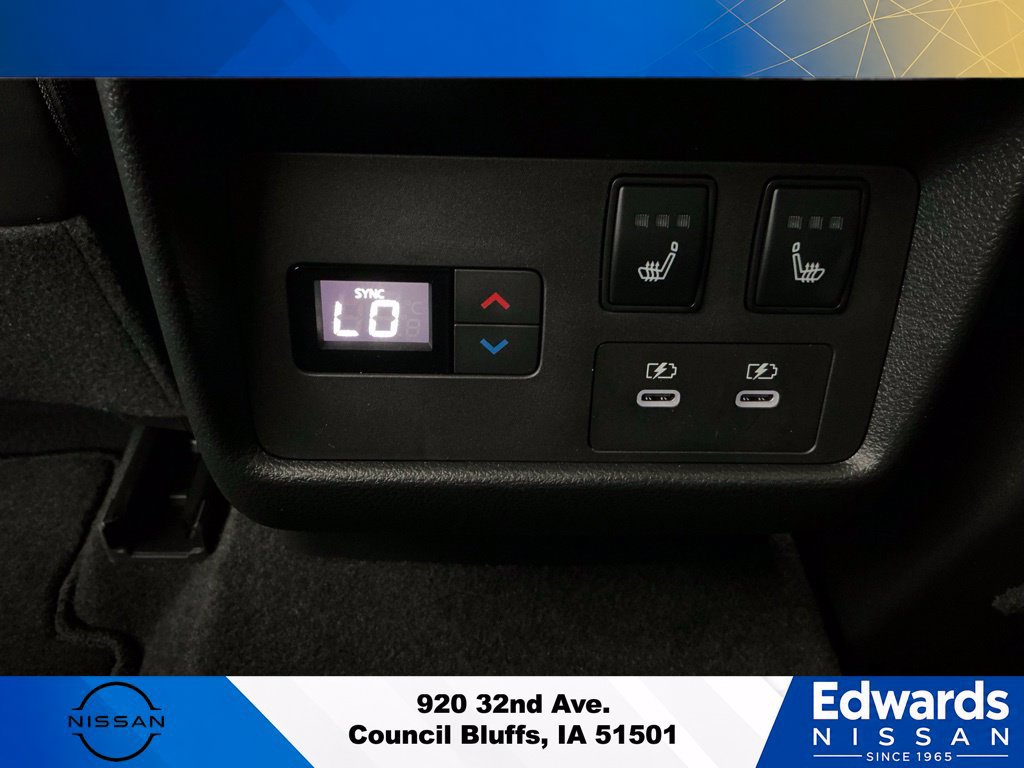 Used 2025 Nissan Rogue Platinum w/ Tech Package AWD/4WD image 16