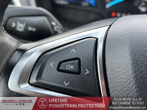 Used 2024 Ford Edge SEL image 11