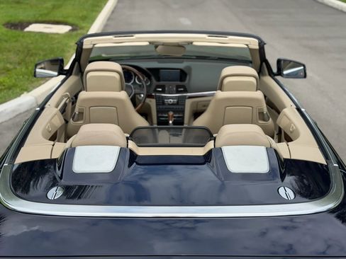 Used 2013 Mercedes-Benz E 350 Cabriolet image 32