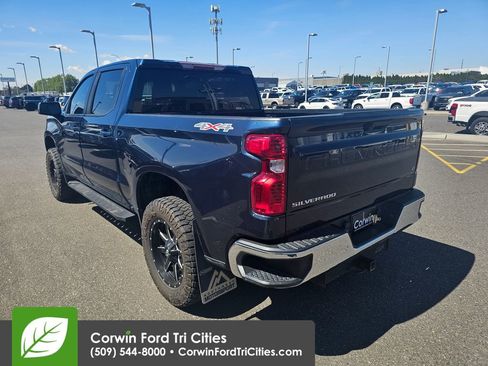 Used 2020 Chevrolet Silverado 1500 LT AWD/4WD image 11