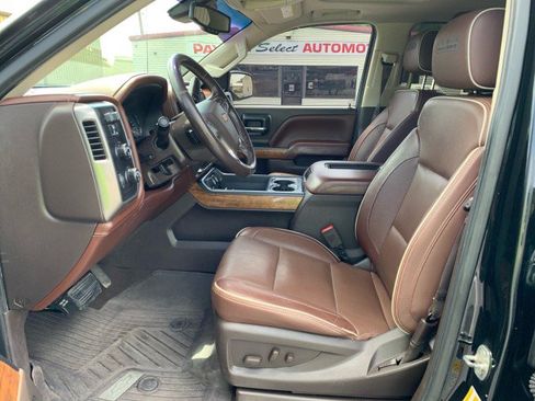 Used 2018 Chevrolet Silverado 1500 High Country AWD/4WD image 7