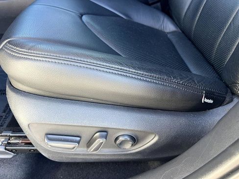 Used 2021 Toyota Highlander XSE image 21