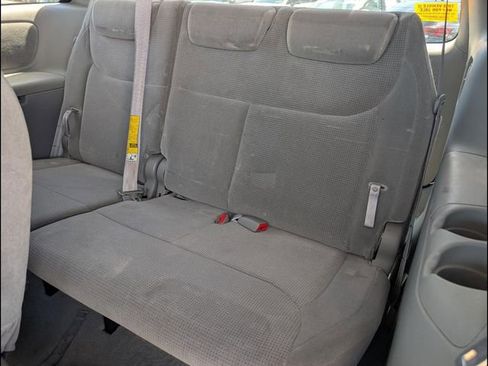 Used 2005 Toyota Sienna LE FWD image 11