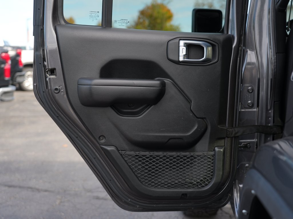 Used 2021 Jeep Wrangler Unlimited Sport AWD/4WD image 19
