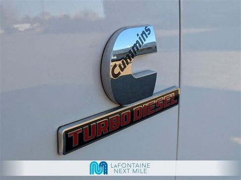 Used 2018 RAM 2500 SLT image 10