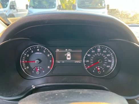 Used 2024 Kia Forte LXS w/ LXS Technology Package FWD image 19