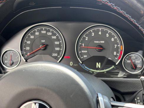 Used 2018 BMW M4 Coupe image 13