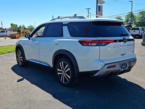 Certified 2023 Nissan Pathfinder Platinum AWD/4WD image 4