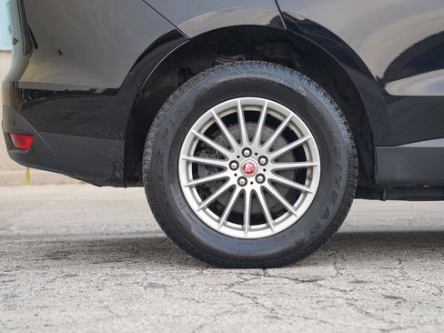Used 2019 Jaguar F-PACE AWD/4WD image 9