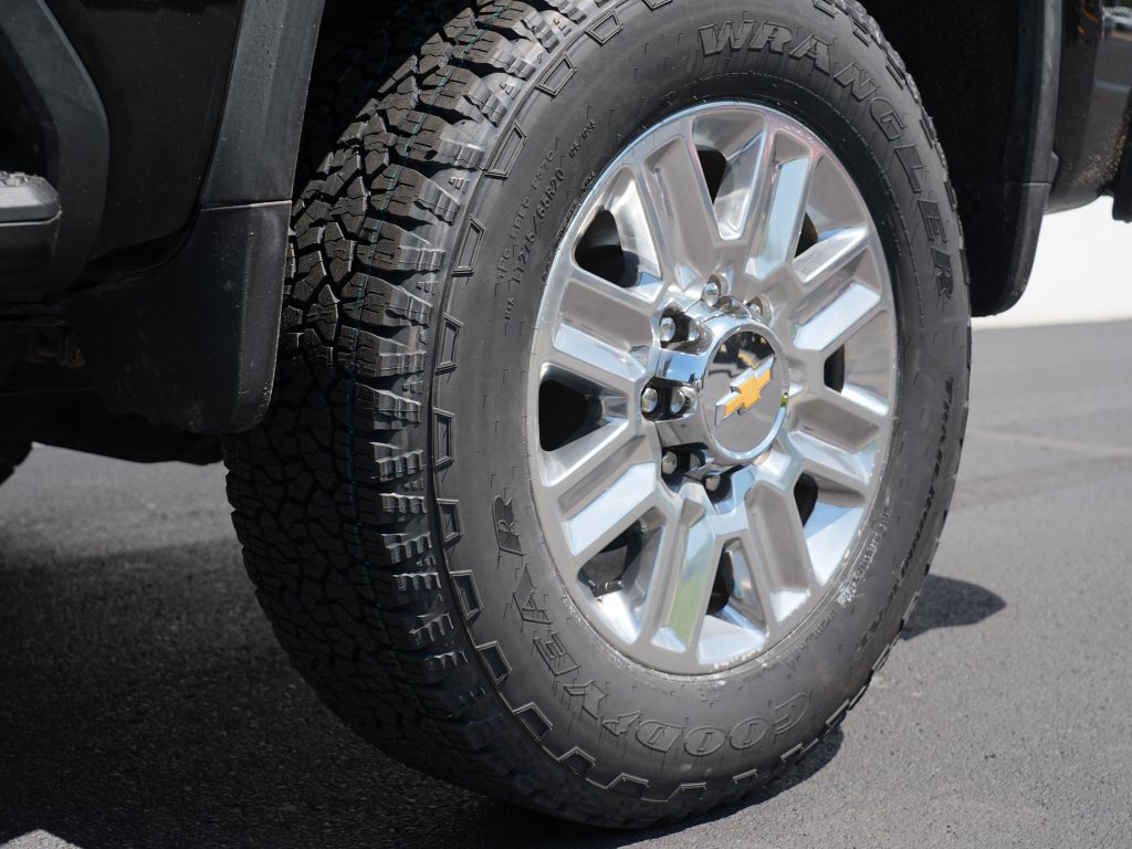 Certified 2025 Chevrolet Silverado 3500 High Country w/ High Country Premium Package AWD/4WD image 34