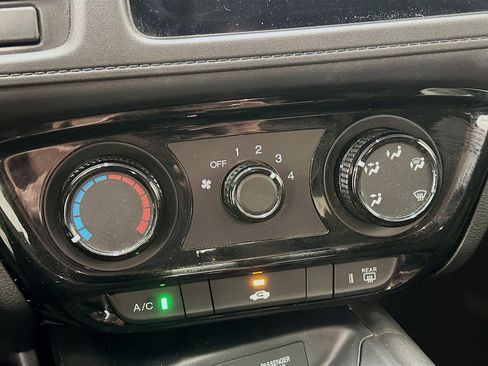 Used 2021 Honda HR-V Sport image 23