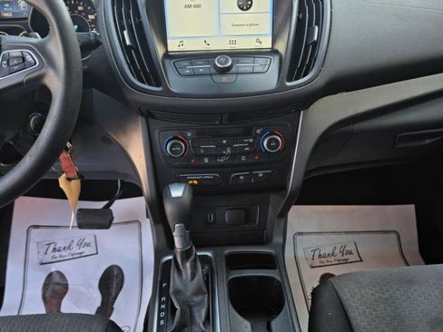 Used 2017 Ford Escape SE w/ Equipment Group 201A FWD image 19