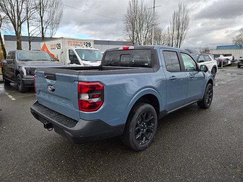 New 2026 Ford Maverick Lariat w/ Black Appearance Package image 5