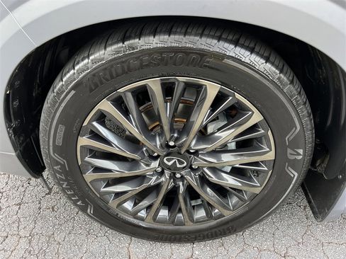 Used 2025 INFINITI QX80 Autograph w/ Premium Cargo Package image 9