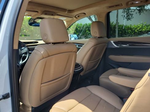 Certified 2024 Cadillac XT6 Premium Luxury w/ Platinum Package FWD image 15
