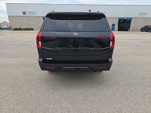 Used 2026 Ford Expedition Max Platinum w/ Stealth Appearance Package AWD/4WD image 5