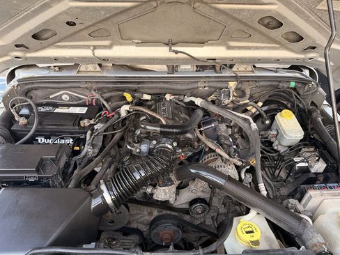 Used 2009 Jeep Wrangler Unlimited X AWD/4WD image 6