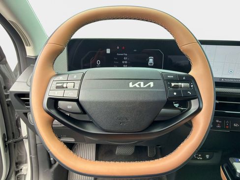 New 2026 Kia EV6 Wind RWD image 25