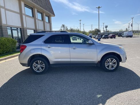 Used 2012 Chevrolet Equinox LT w/ Driver Convenience Package FWD image 3
