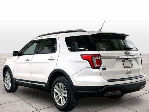 Used 2019 Ford Explorer XLT w/ Equipment Group 202A AWD/4WD image 10