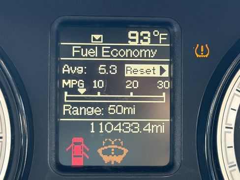 Used 2018 RAM 1500 ST w/ SXT Appearance Group AWD/4WD image 22