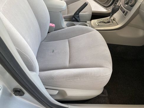 Used 2011 Toyota Corolla LE FWD image 29