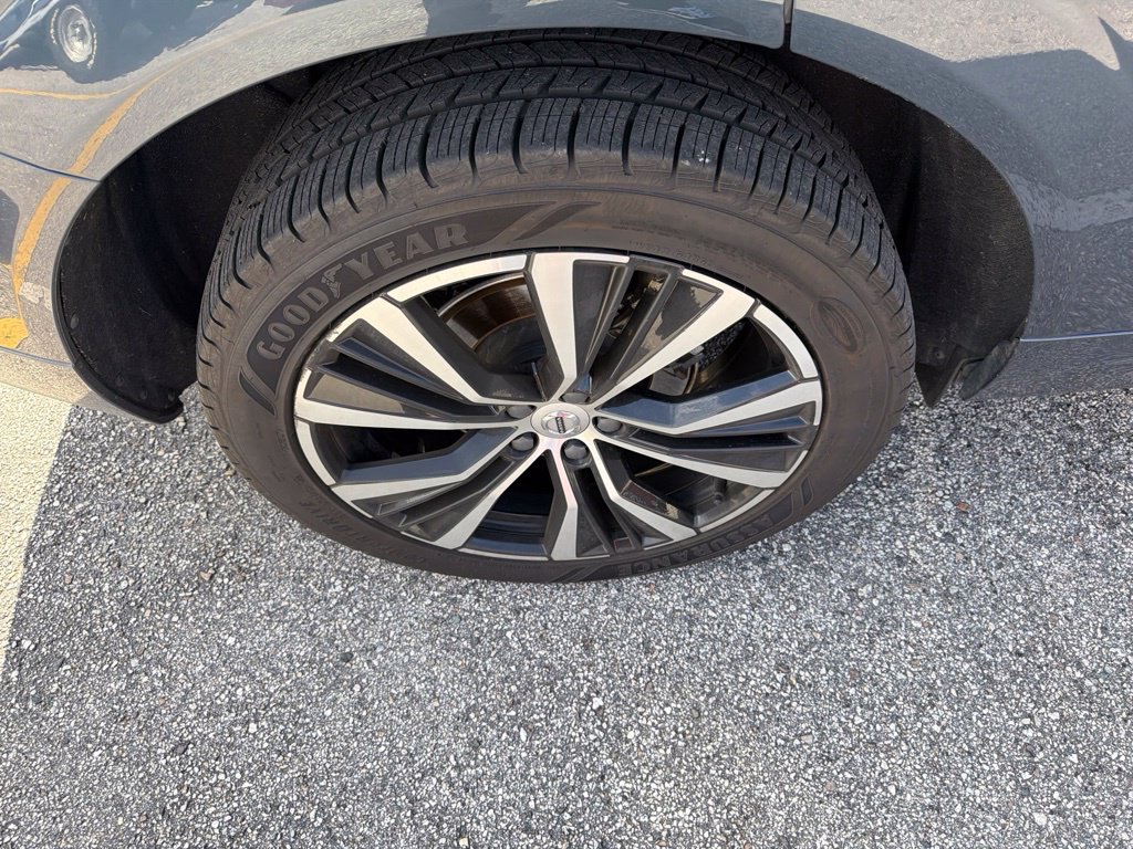 Used 2023 Volvo XC60 B5 Plus w/ Protection Package Premier AWD/4WD image 20