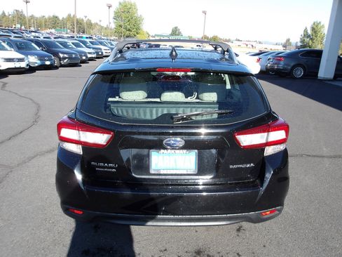 Used 2018 Subaru Impreza 2.0i Premium w/ Popular Package #2 image 4