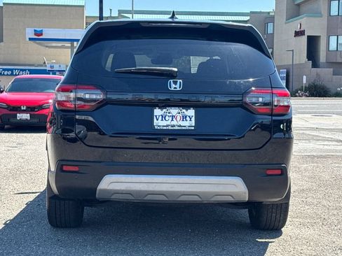 Certified 2023 Honda Pilot EX-L image 5