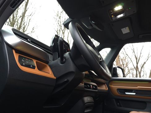 Used 2025 Volkswagen ID. Buzz Pro S image 30