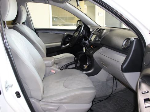 Used 2011 Toyota RAV4 4WD w/ Base L4 Extra Value Pkg image 24
