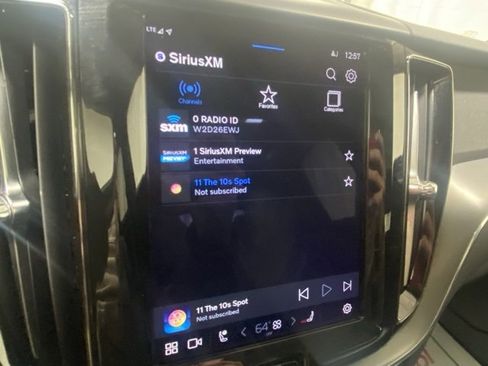 Used 2023 Volvo XC60 B5 Core w/ Climate Package image 21