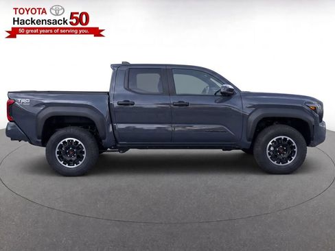 Used 2024 Toyota Tacoma TRD Off-Road AWD/4WD image 8