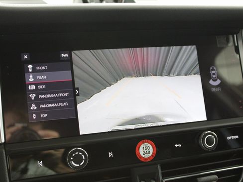 New 2026 Porsche Macan Turbo image 32