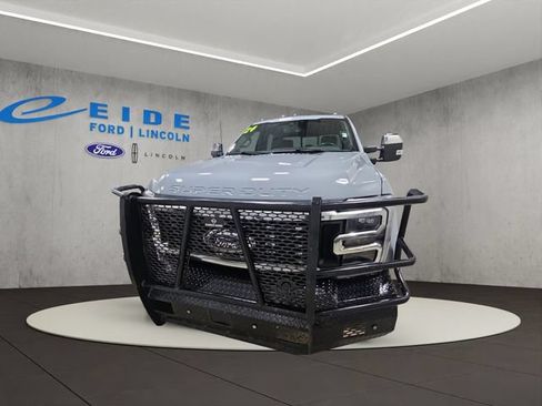 Used 2024 Ford F450 Platinum w/ FX4 Off-Road Package AWD/4WD image 3