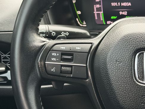 Used 2024 Honda Accord Sport image 13