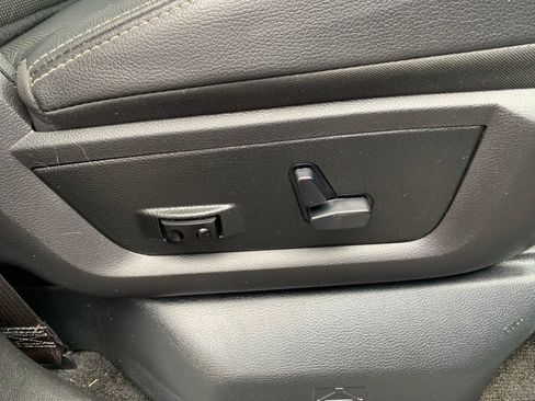 Used 2017 RAM 2500 Laramie w/ Sport Appearance Group AWD/4WD image 28