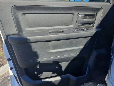 Used 2021 RAM 2500 Tradesman w/ Chrome Appearance Group image 11