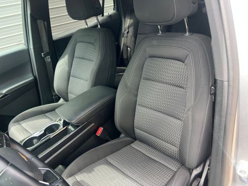 Used 2025 Chevrolet Equinox LT image 32