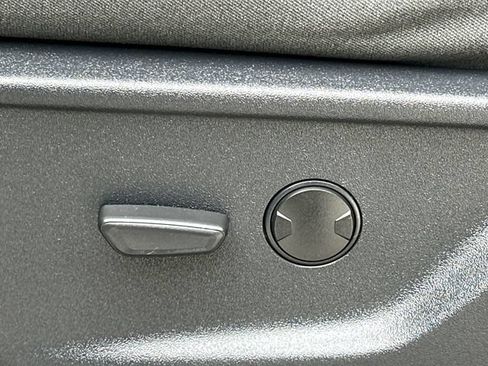 Certified 2023 Ford F250 XLT w/ XLT Premium Package AWD/4WD image 38