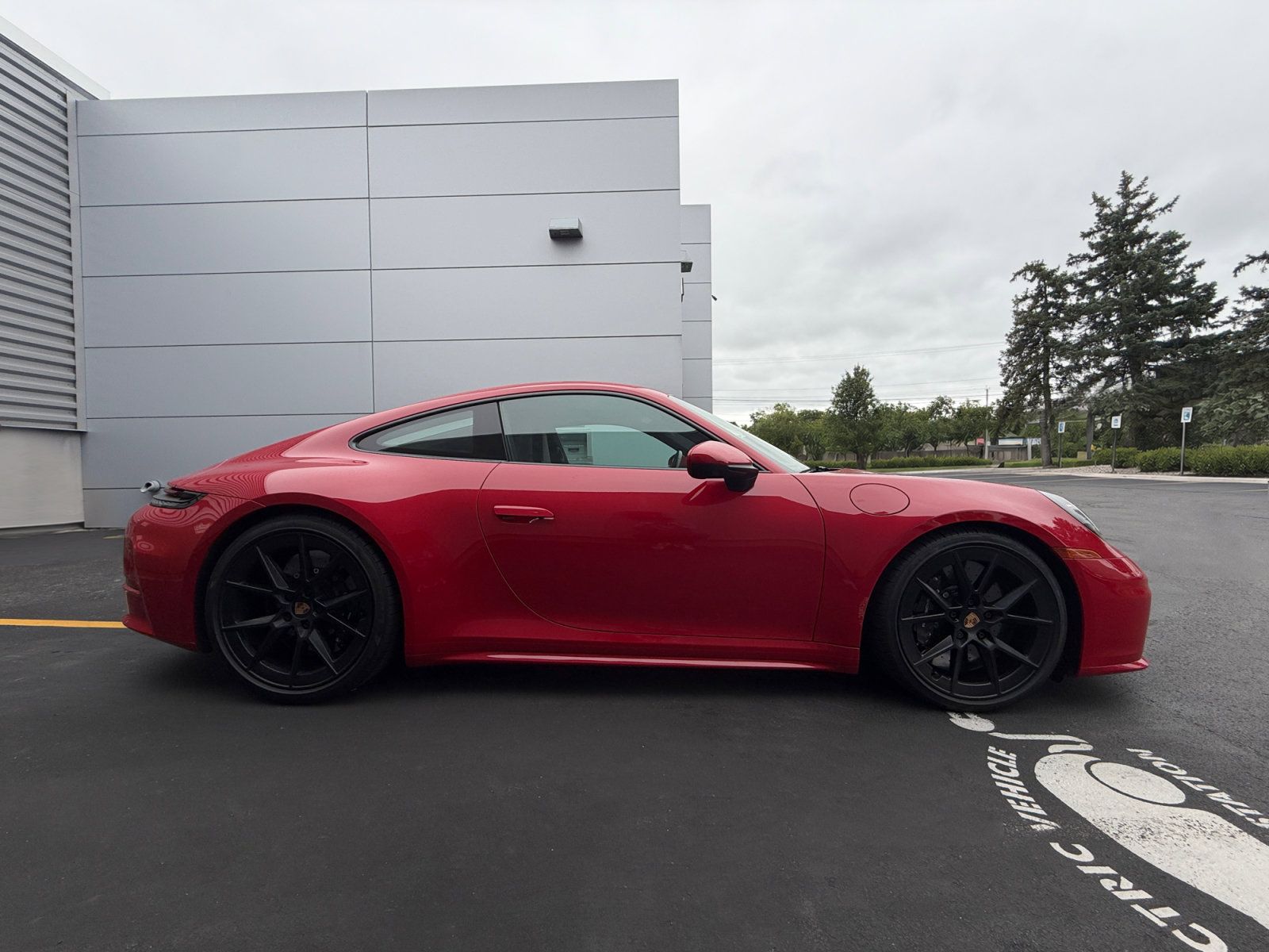 Used 2025 Porsche 911 Carrera S RWD image 12