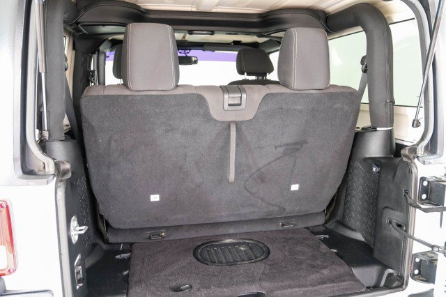 Used 2015 Jeep Wrangler Sahara AWD/4WD image 45