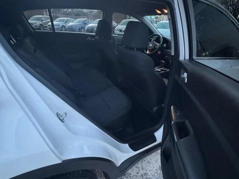 Used 2019 Kia Sportage LX FWD image 11