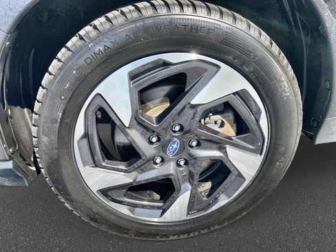 Certified 2024 Subaru Crosstrek 2.5i Limited w/ Crosstrek Mirror Package AWD/4WD image 14