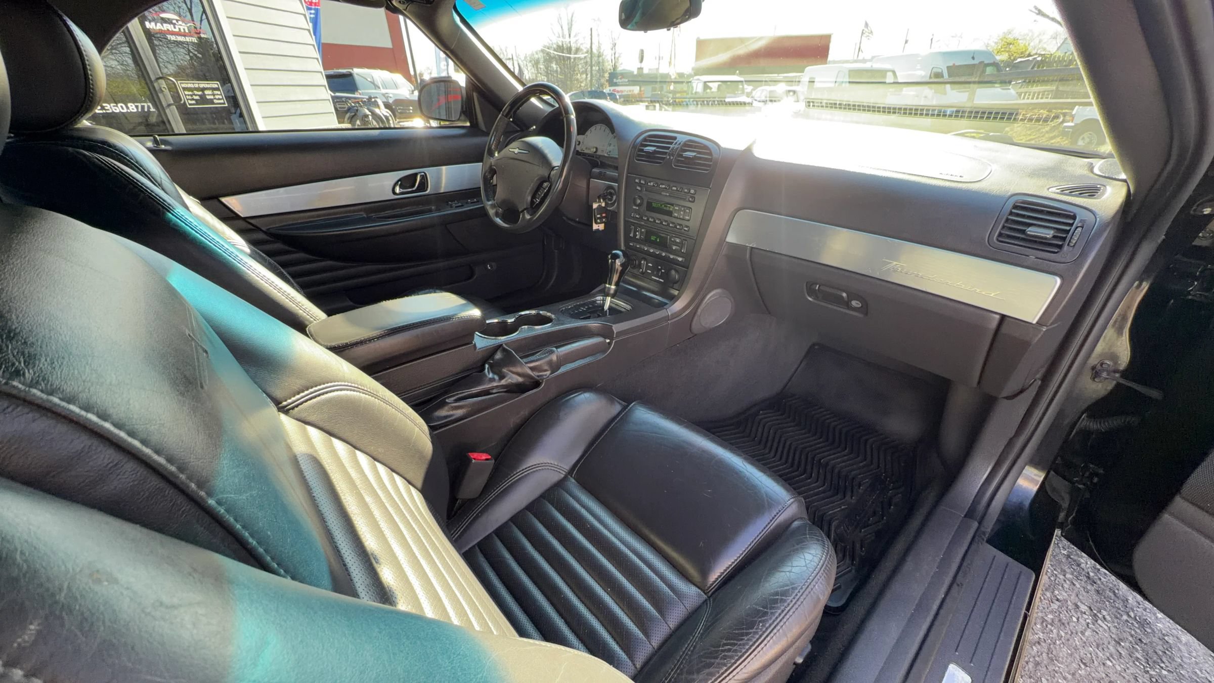 Used 2002 Ford Thunderbird RWD image 17