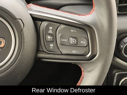 Used 2024 Jeep Wrangler Unlimited Rubicon w/ Technology Group image 17