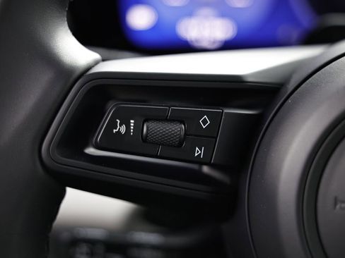 New 2026 Porsche Macan 4 Electric image 35