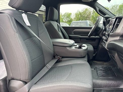 New 2026 RAM 3500 Tradesman w/ Chrome Appearance Group A AWD/4WD image 39
