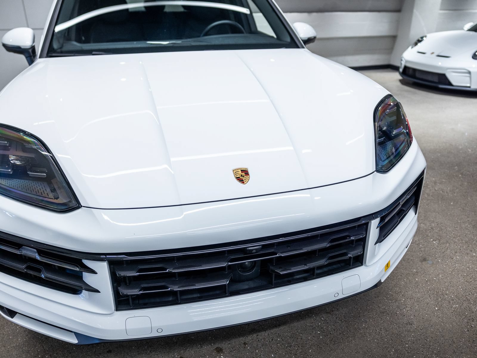 Certified 2024 Porsche Cayenne AWD/4WD image 14