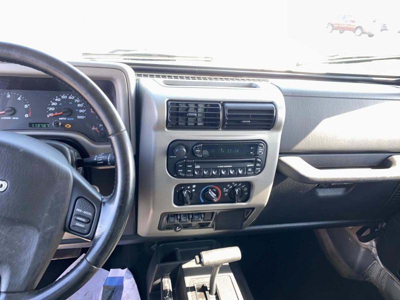 Used 2005 Jeep Wrangler Unlimited AWD/4WD image 25